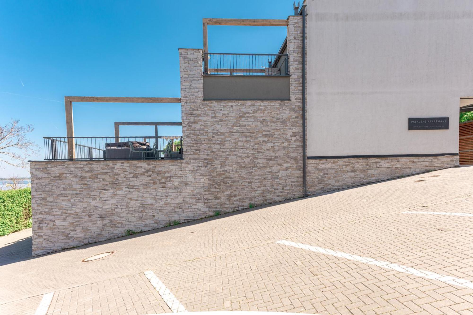 פבלוב Palavske Apartmany Original מראה חיצוני תמונה